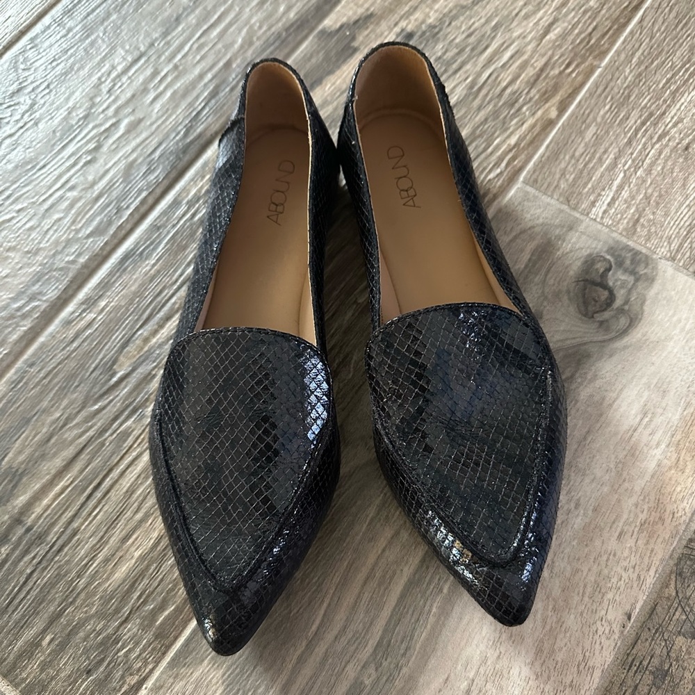 Abound croc flats